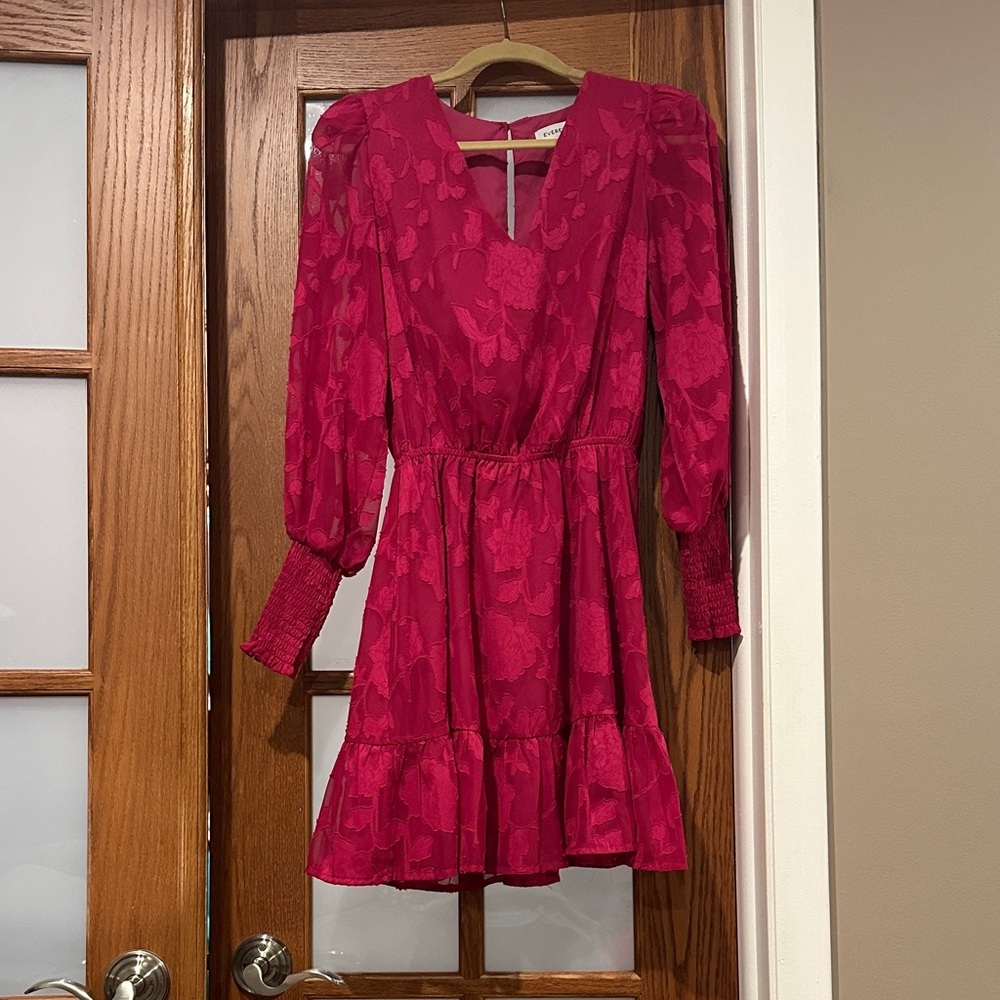 Evereve Fuchsia V-Neck Long-Sleeve Ruffle Dress​